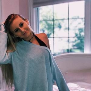 Meet your Posher, Bella